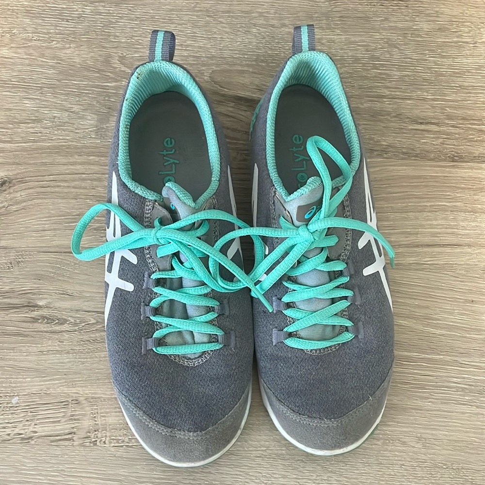ASICS Metro Lyte women’s in size 6.